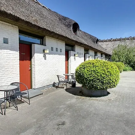 St. Binderup Inn 3*