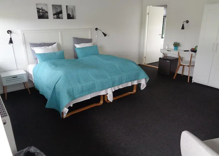 세인트 바인더업 크로 Store Binderup